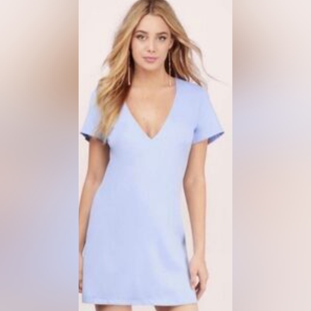 Tobi Deep Vee Neck Light Blue Shift Dress Size Medium NWT